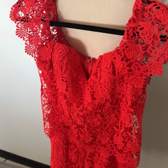 NWT Yumi Kim Red Lace Romper - Picture 2 of 8